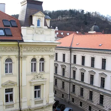 Apartment Art With Garage Prague