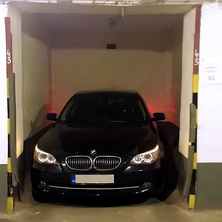 Art With Garage